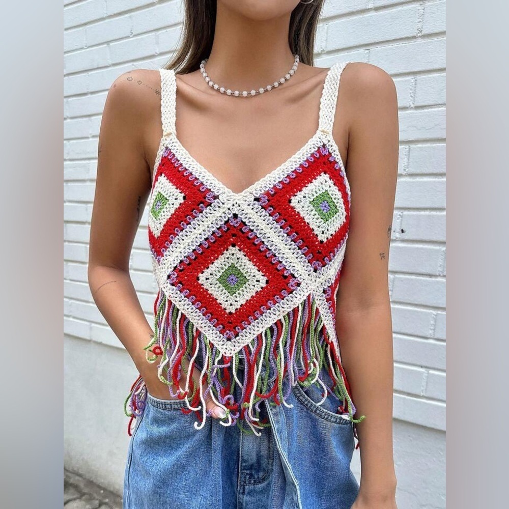 New In Cropped Crochet Knit Granny Square Crop Top Fringe Size Small Medium NWT